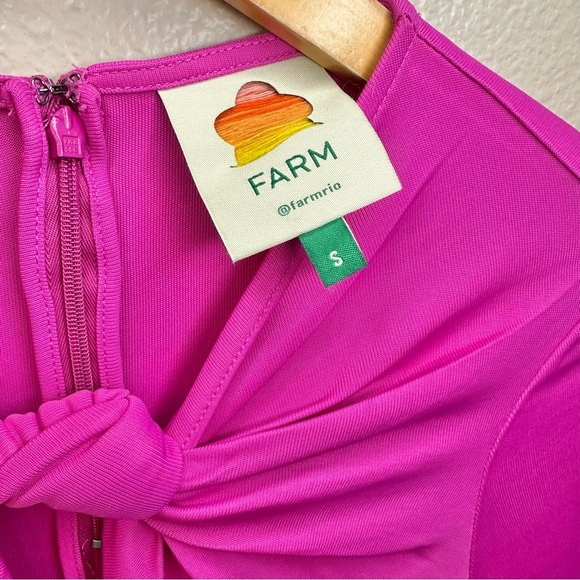 NEW FARM Rio Bright Pink Long Sleeve Twist Front Cut Out Bodysuit - Picture 7 of 13